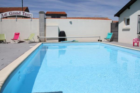 Отель Logis Hotel Restaurant Le Grand Turc  Л'уа